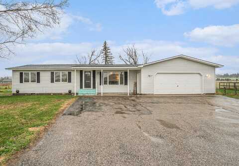 10524 Moonlight Bay Road, Cheboygan, MI 49721