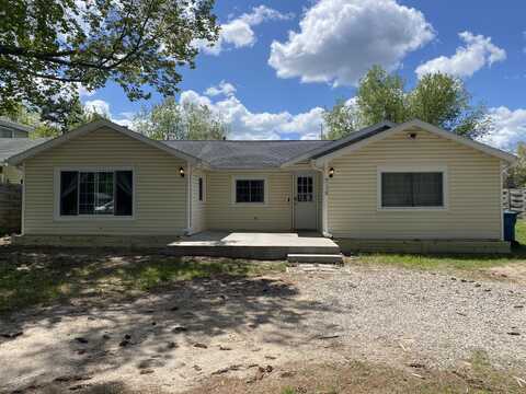 9138 Michigan Avenue, Saint Helen, MI 48656