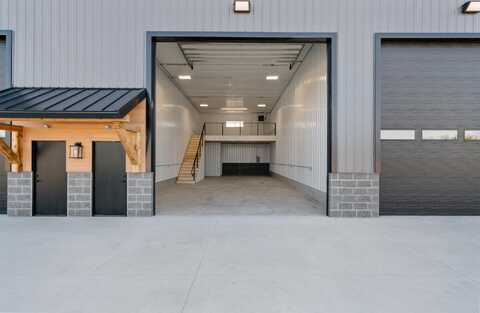 5384 Commerce Boulevard, Indian River, MI 49749