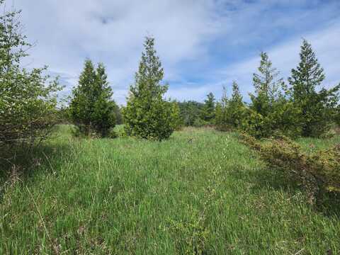 9840 N Straits Highway, Cheboygan, MI 49721