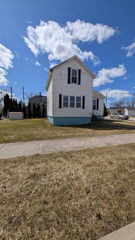 334 W lake Street, Alpena, MI 49707