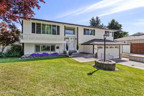 4704 W Prasch Ave, Yakima, WA 98908