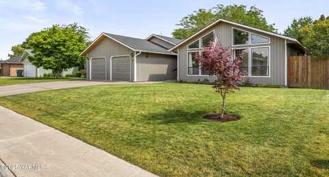 5504 Webster Ave, Yakima, WA 98908
