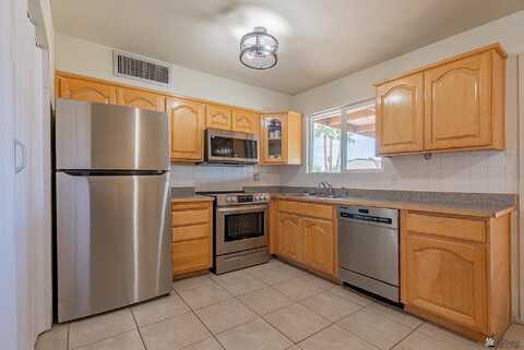 1871 S MCKINLEY AVE, Yuma, AZ 85364