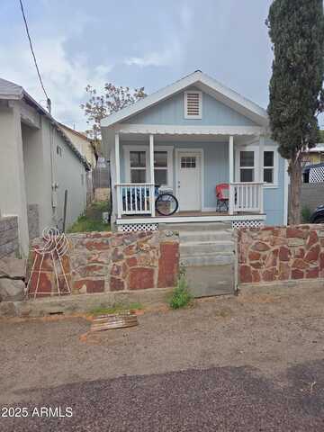 909 W KEEGAN Street, Miami, AZ 85539