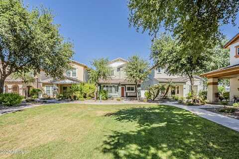 1482 S BANNING Street, Gilbert, AZ 85296