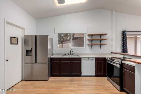 5135 E EVERGREEN Street, Mesa, AZ 85205