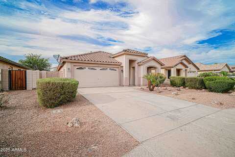 636 E REDONDO Drive, Gilbert, AZ 85296