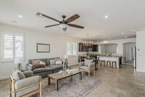 4067 S WHITE Drive, Chandler, AZ 85249