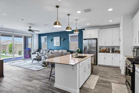 1652 W ESTES Way, Phoenix, AZ 85041