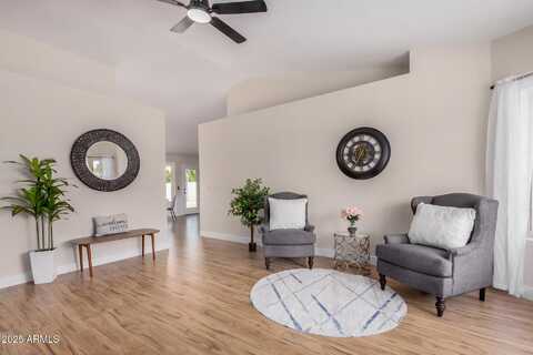 8103 E DARTMOUTH Street, Mesa, AZ 85207