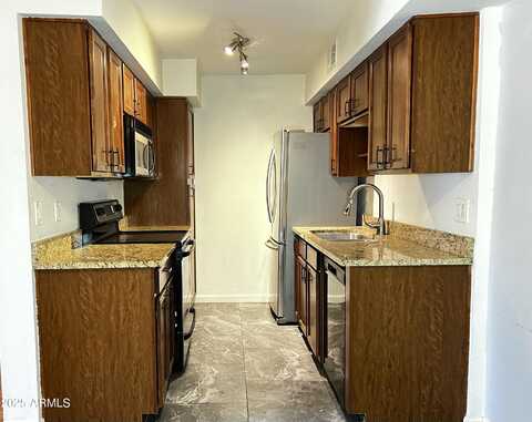 2625 E Indian School Road, Phoenix, AZ 85016