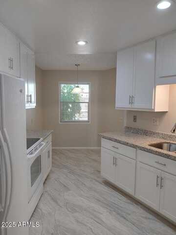 17237 N 106TH Avenue, Sun City, AZ 85373