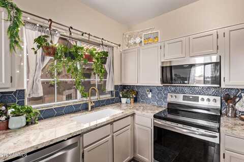 1633 E LAKESIDE Drive, Gilbert, AZ 85234