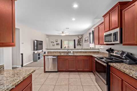 25447 W HEATHERMOOR Drive, Buckeye, AZ 85326