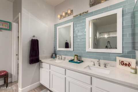3741 W JACKSONVILLE Drive, Phoenix, AZ 85086