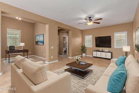 21136 N 36th Place, Phoenix, AZ 85050