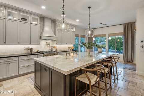 4350 S WHITE Drive, Chandler, AZ 85249