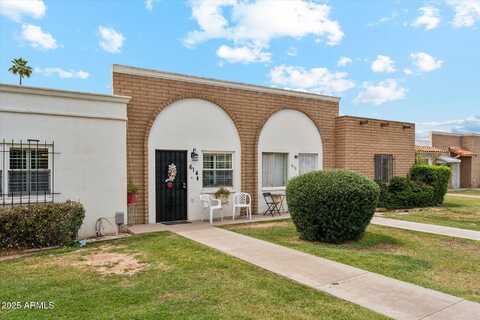 614 N PIONEER Circle, Mesa, AZ 85203