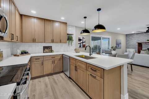 2123 E RADCLIFFE Drive, Tempe, AZ 85283