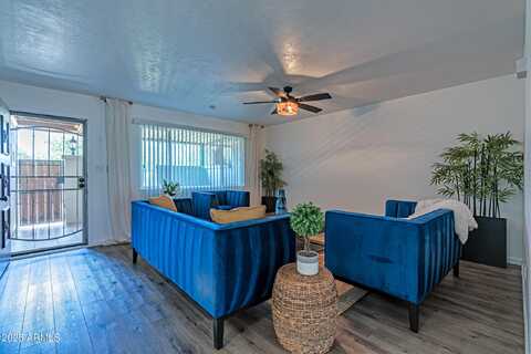 6044 W AUGUSTA Avenue, Glendale, AZ 85301