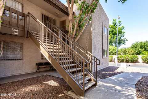 520 N STAPLEY Drive, Mesa, AZ 85203