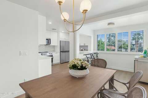 4201 E CAMELBACK Road, Phoenix, AZ 85018