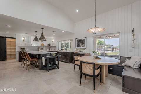 2724 W COLT Road, Chandler, AZ 85224