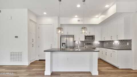6565 E THOMAS Road, Scottsdale, AZ 85251