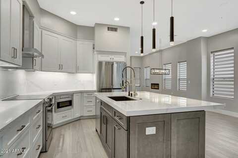 7525 E GAINEY RANCH Road E, Scottsdale, AZ 85258