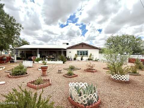 221 N MOUNTAIN Road, Apache Junction, AZ 85120