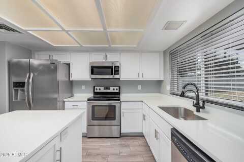 17201 N 35TH Drive, Glendale, AZ 85308