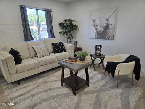 2202 N 37TH Avenue, Phoenix, AZ 85009