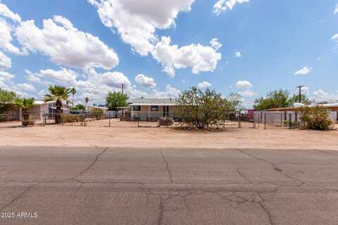 965 S LAWSON Drive, Apache Junction, AZ 85120