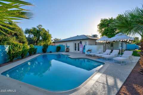 8102 E CAMBRIDGE Avenue, Scottsdale, AZ 85257