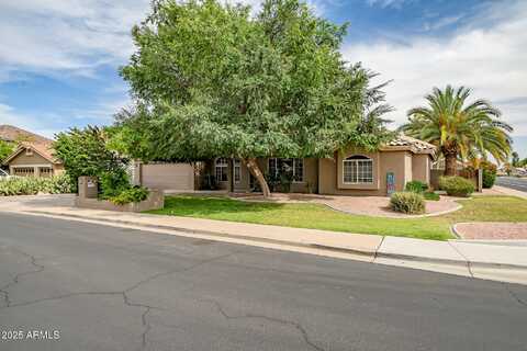 2405 E LYNWOOD Circle, Mesa, AZ 85213