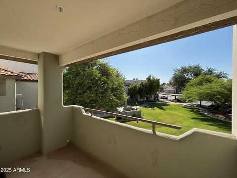 1825 W RAY Road, Chandler, AZ 85224