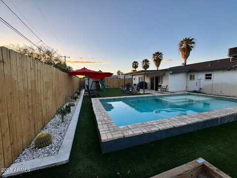 5435 E VIRGINIA Avenue, Phoenix, AZ 85008