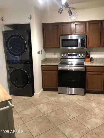 9430 E MISSION Lane, Scottsdale, AZ 85258