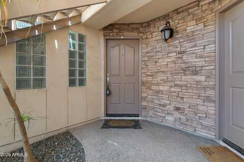3235 E CAMELBACK Road, Phoenix, AZ 85018