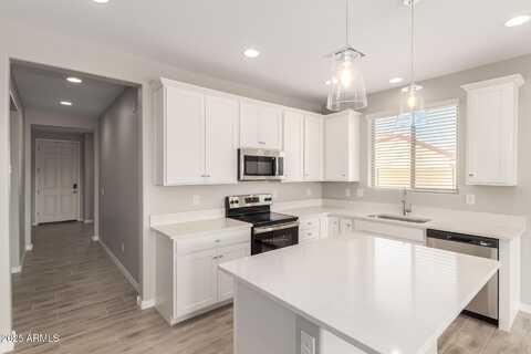 1275 E JAHNS Drive, Casa Grande, AZ 85122