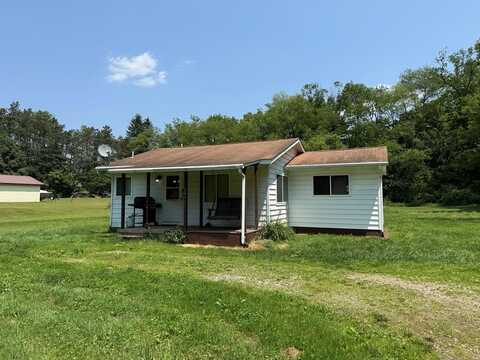 3802 Lamberton Road, Franklin, PA 16323