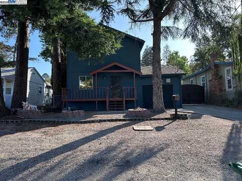 8065 earl st, Oakland, CA 94605