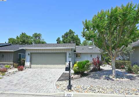 727 Paradise Valley Ct, Danville, CA 94526