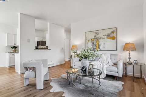 207 Bayside Court, Richmond, CA 94804