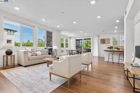 5700 Greige Cir, Dublin, CA 94568