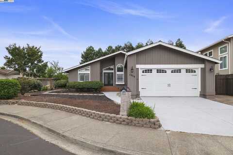 7926 Shannon Ct, Dublin, CA 94568