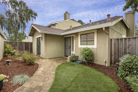 7622 Arbor Creek Circle, Dublin, CA 94568