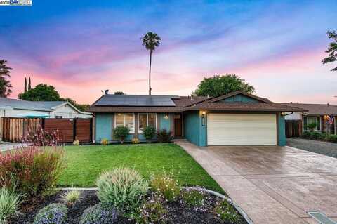648 Buckeye Dr, Livermore, CA 94551