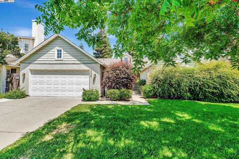 4220 Lifescapes Dr, Modesto, CA 95356